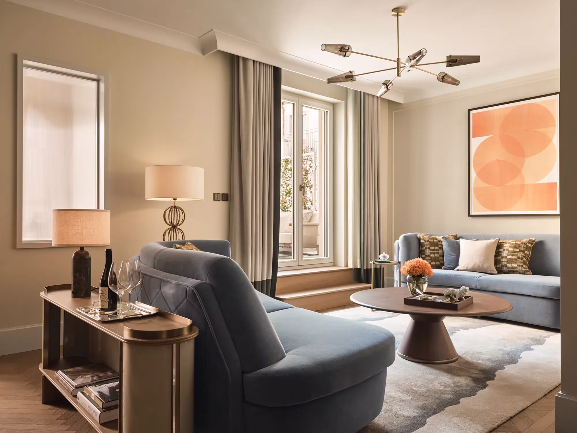 Wohnraum des Prinzregent-Luitpold-Hauses im Rosewood Munich